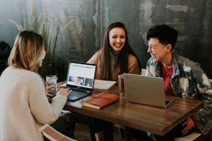 Prepojenie freelancerov pre lepšie zosúladenie osobno-pracovného života